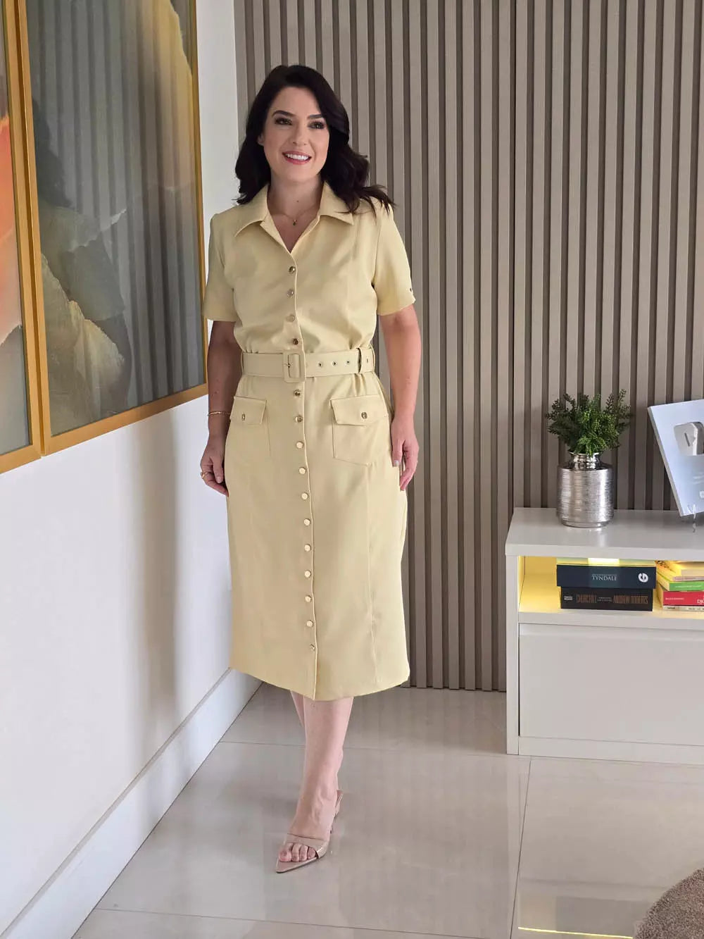 CHEMISE COM BOTÕES E CINTO