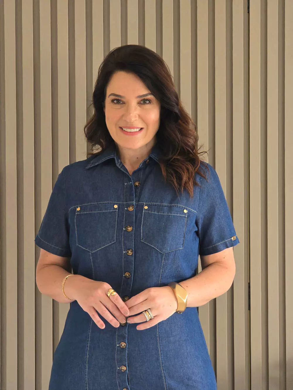 CHEMISE COM RECORTES E BABADO